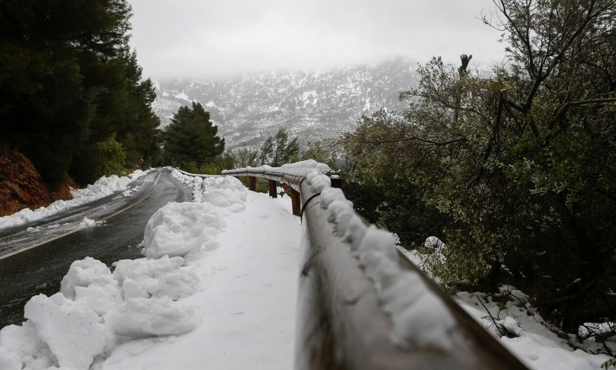 Ισπανία: Η θύελλα Τζουλιέτ έφερε σφοδρό χιονιά στις Βαλεαρίδες και τα κεντρικά της χώρας