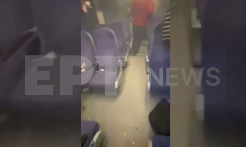 Σύγκρουση τρένων στα Τέμπη: Βίντεο μέσα από τα βαγόνια μετά το δυστύχημα