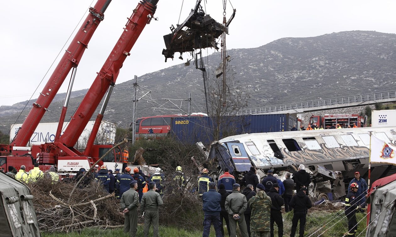 Τραγωδία στα Τέμπη: «Αψυχολόγητη, λανθασμένη και επικίνδυνη η αλλαγή γραμμής», λέει πραγματογνώμονας