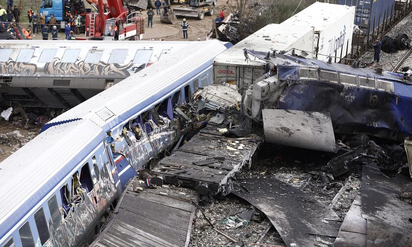Τραγωδία στα Τέμπη: Ο ένας μηχανοδηγός του εμπορικού τρένου ετοιμαζόταν να παντρευτεί