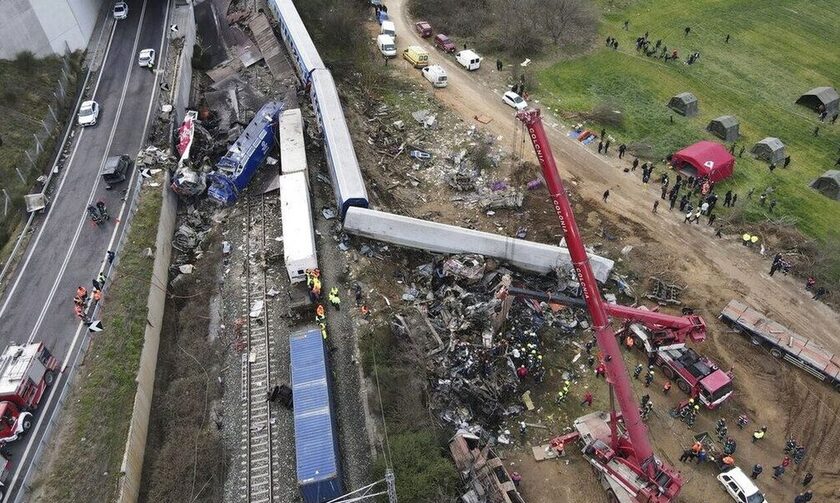 Τζόρτζια Μελόνι για Τέμπη: «Θλίψη και συγκίνηση για το τρομερό σιδηροδρομικό ατύχημα»
