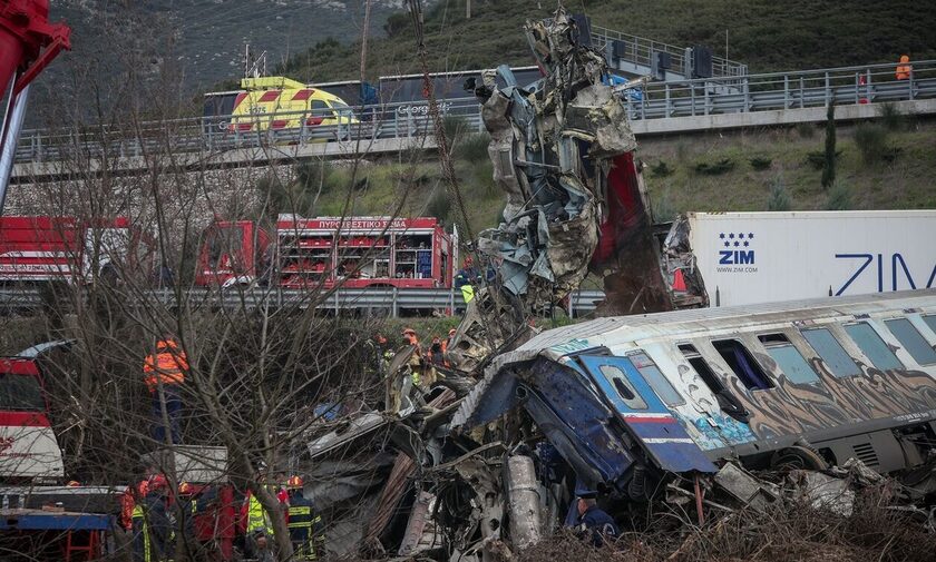 Τραγωδία στα Τέμπη - Hellenic Train: «Στεκόμαστε δίπλα στις οικογένειες των θυμάτων»