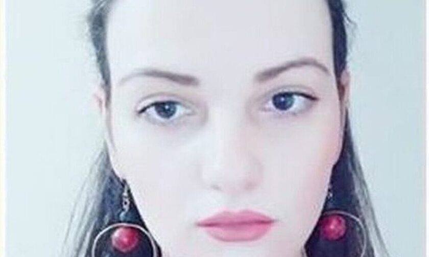 Τέμπη: Ταυτοποιήθηκε η 28χρονη Ελπίδα Χούπα – «Ρητή εντολή να μην ανοίξει το φέρετρο»