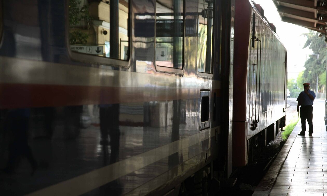 Τέμπη: Εισήγηση στον πρωθυπουργό για διακοπή όλων των δρομολογίων στα τρένα