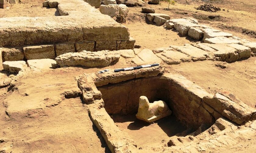 H Σφίγγα βρέθηκε στο ναό της Ντεντέρα, στην επαρχία Κένα, νότια του Καΐρου