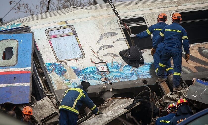 Τραγωδία στα Τέμπη: «Φλασάρει το κλειδί» – Βίντεο ντοκουμέντο λεπτά πριν το δυστύχημα