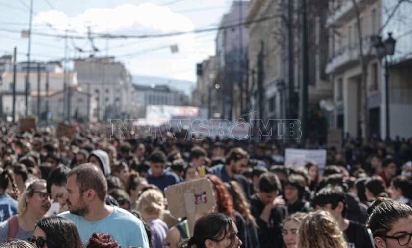 Τέμπη: Κλειστό το κέντρο της Αθήνας από τις συγκεντρώσεις διαμαρτυρίας – Διαδηλώσεις σε όλη τη χώρα