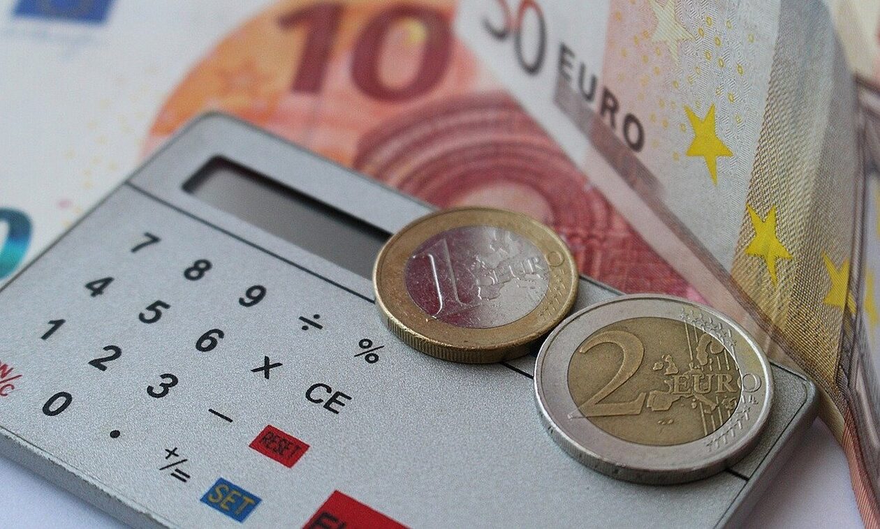 ΔΥΠΑ: 8.122 δικαιούχοι έλαβαν το «μπόνους» των 300 ευρώ