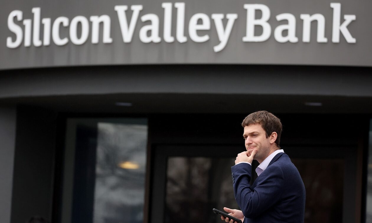 Ηandelsblatt: Αλυσιδωτές αντιδράσεις από την πτώχευση της Silicon Valley Bank