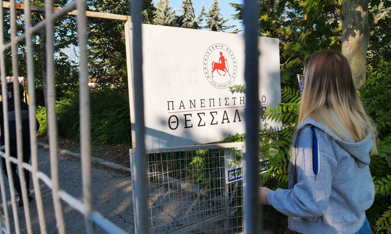 Πανεπιστήμιο Θεσσαλίας: «Εξαφανισμένοι» οι υπεύθυνοι για τις φοιτητικές εστίες