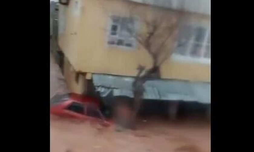 Τουρκία: 10 νεκροί από πλημμύρες στις σεισμόπληκτες περιοχές