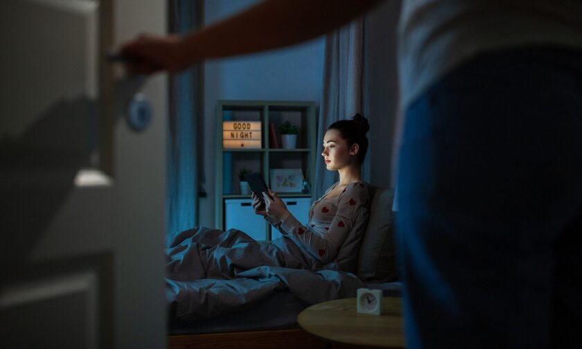 Ακατάστατος ύπνος στην εφηβεία: Η σύνδεση με το σπλαχνικό λίπος