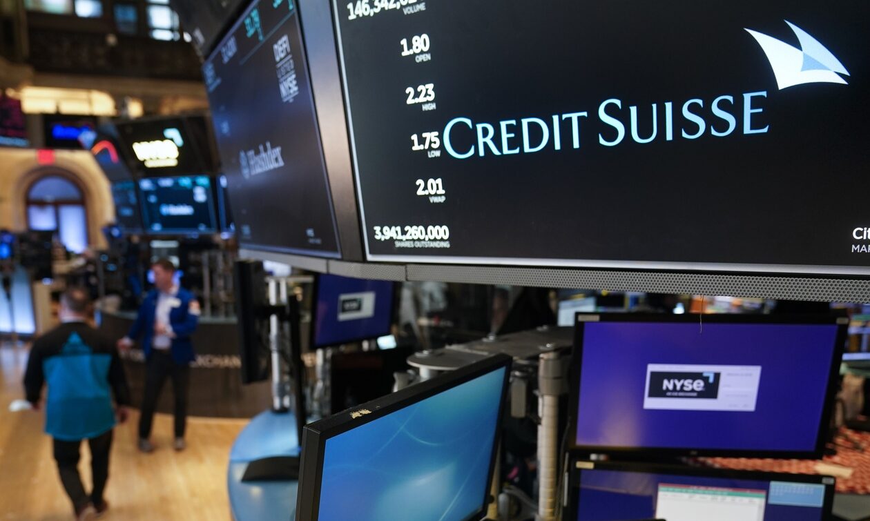 Credit Suisse: Στο «κόκκινο» οι αγορές – σκάνε κανόνια: Επιστροφή στο θρίλερ του 2008