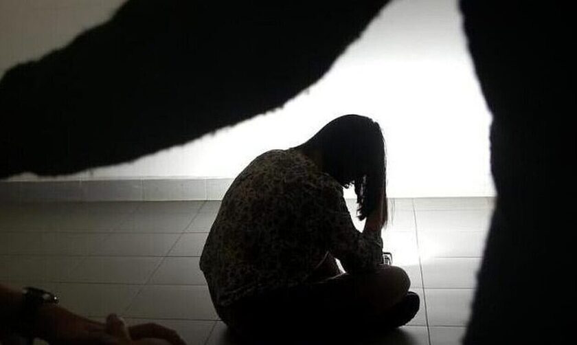 Γρεβενά: Προφυλακιστέος ο πατέρας που κατηγορείται ότι βίαζε την κόρη του