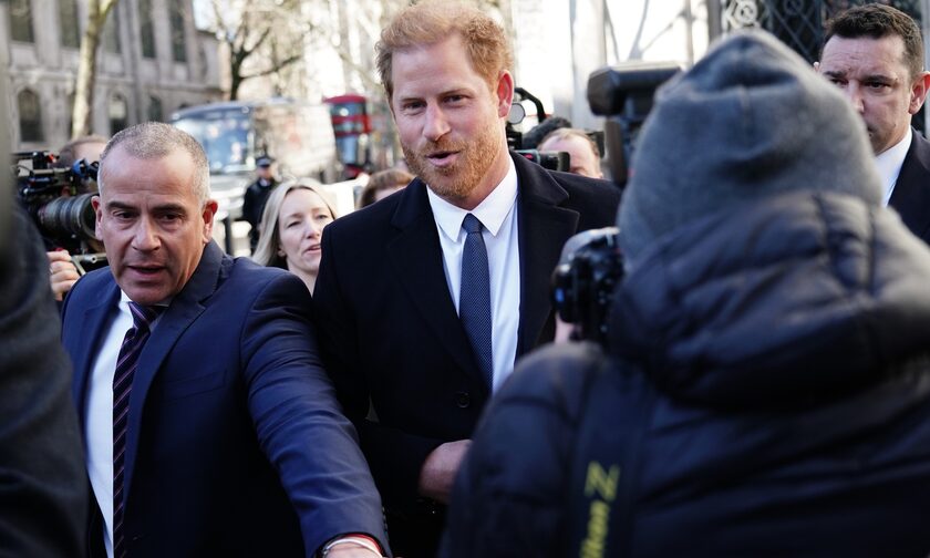 Πρίγκιπας Χάρι: Στο Ανώτατο Δικαστήριο του Λονδίνου - Καταθέτει για υπόθεση τηλεφωνικών υποκλοπών