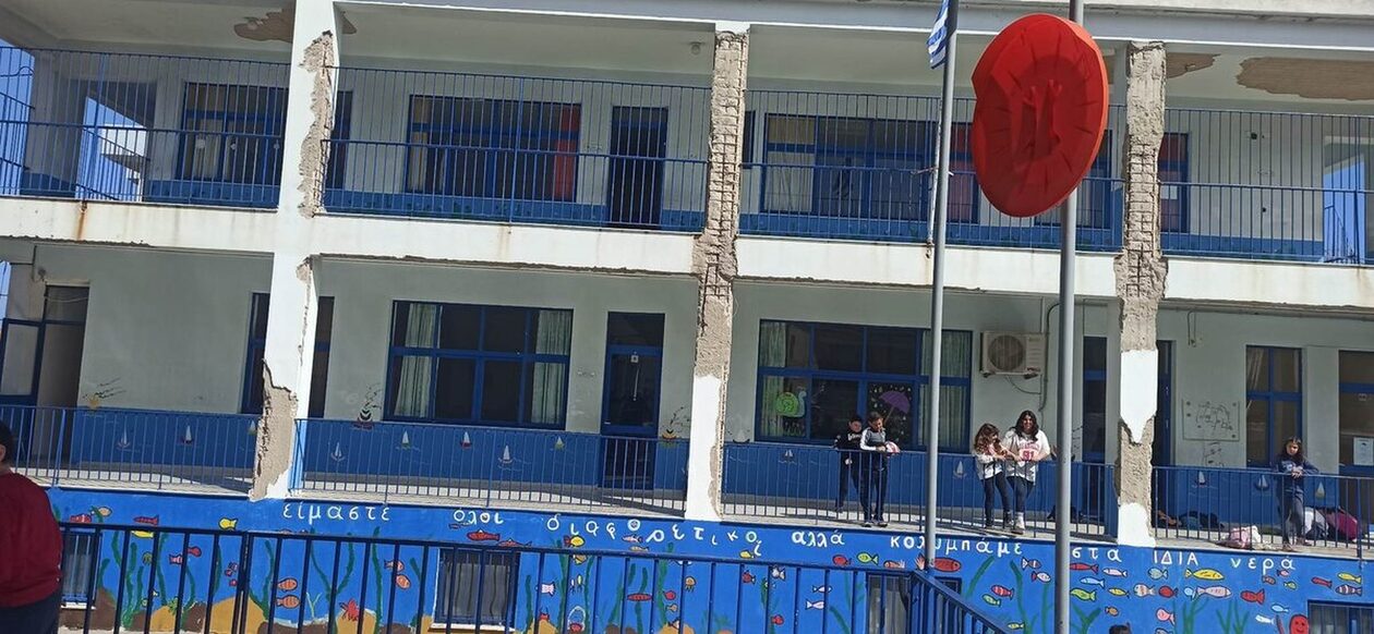 Χίος: Τι απαντά ο δήμαρχος για την άθλια και επικίνδυνη κατάσταση του 5ου δημοτικού σχολείου