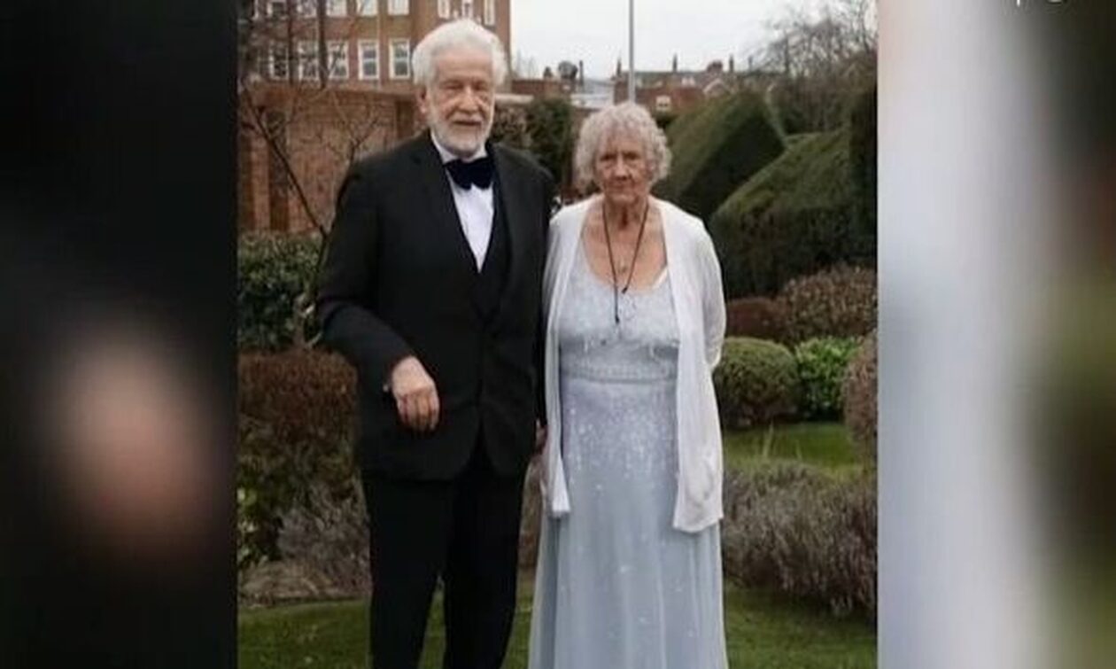 Παντρεύτηκε τον πρώτο της έρωτα μετά από 60 χρόνια