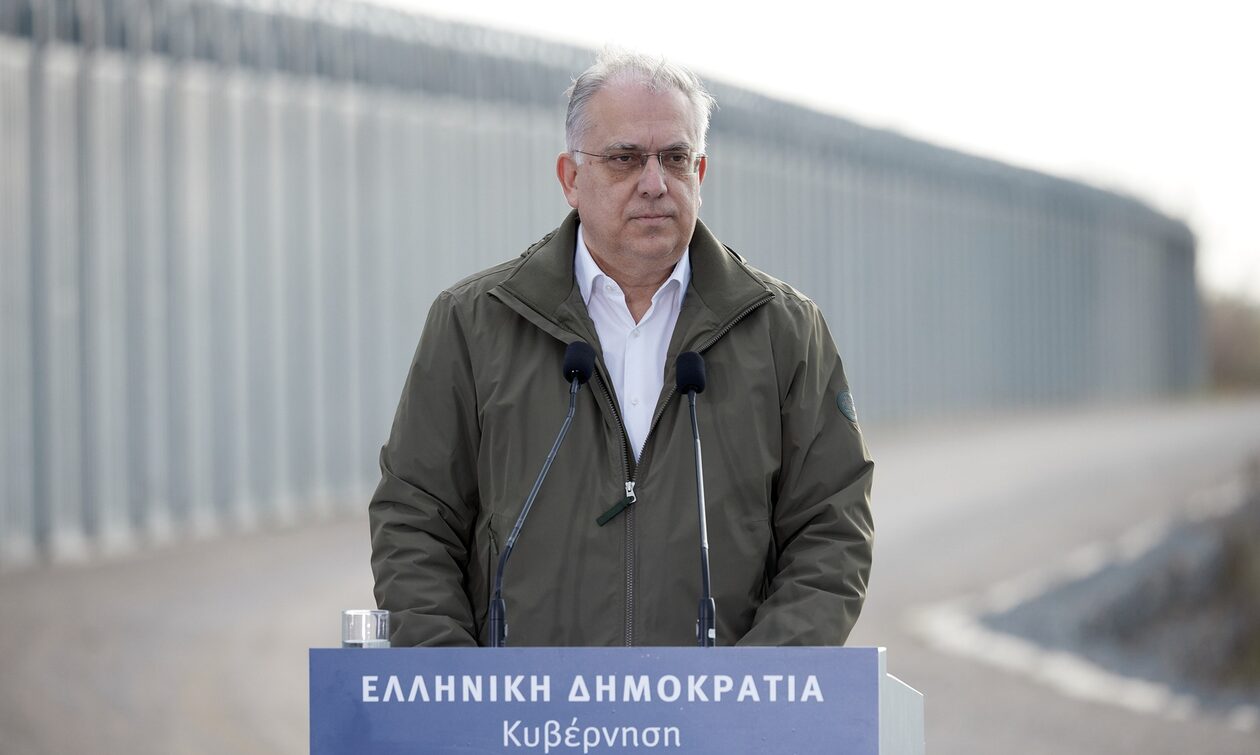 Θεοδωρικάκος: Με τον φράχτη, τα σύνορα της Ελλάδας και της Ευρώπης με την Τουρκία είναι απροσπέλαστα