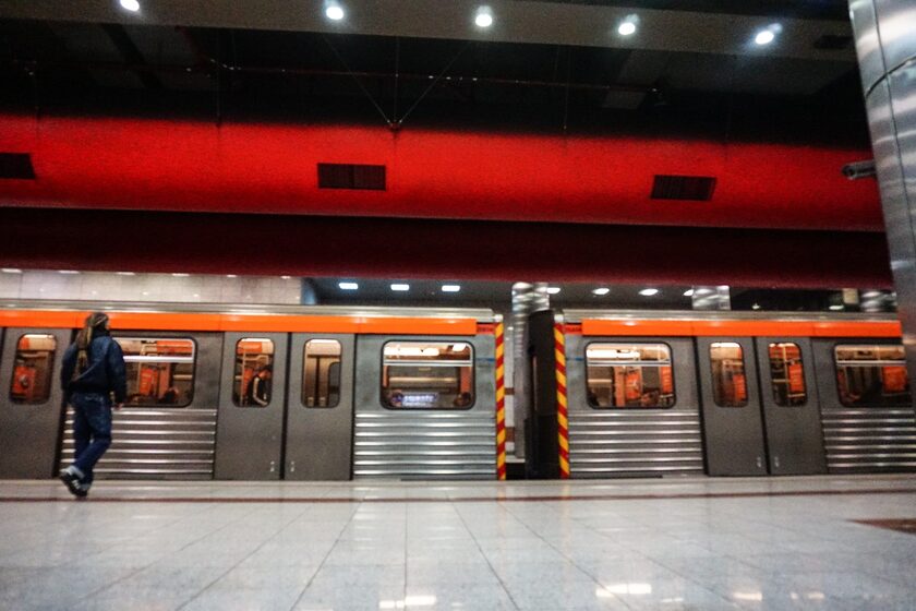 Βίντεο ντοκουμέντο: Πώς λήστευαν επιβάτες στο Μετρό – Δύο συλλήψεις