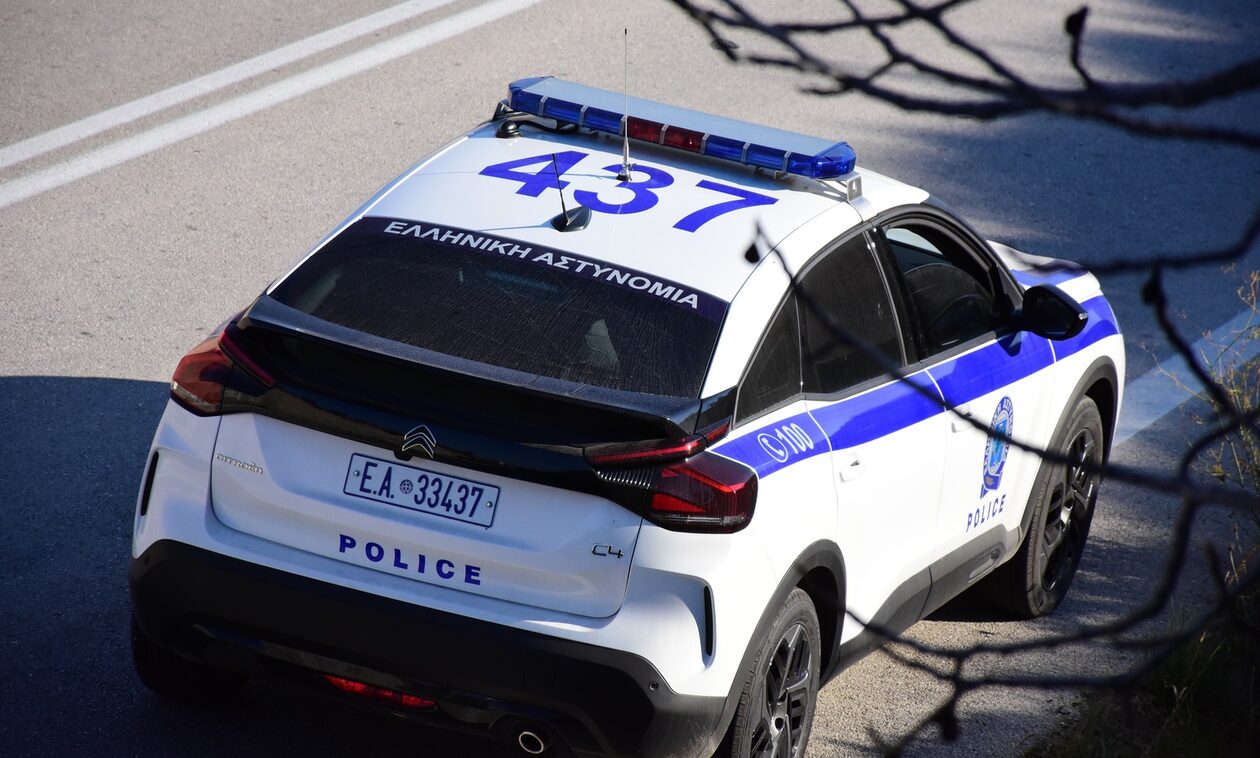 Θεσσαλονίκη: Γυναίκα βρέθηκε νεκρή σε αυτοκίνητο - Εγκληματική ενέργεια «δείχνουν» τα στοιχεία