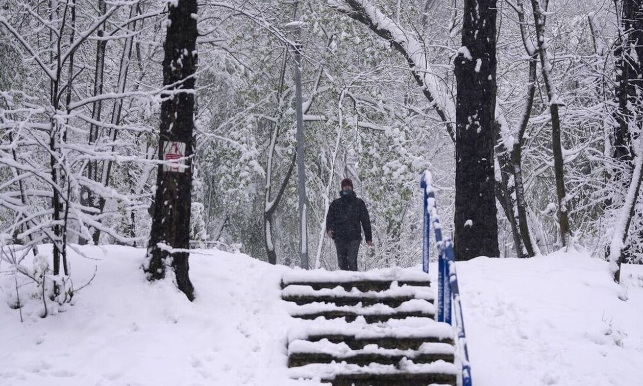 Σερβία: Στα «λευκά» ντύθηκε η χώρα - Ρεκόρ χιονοπτώσεων για τον μήνα Απρίλιο