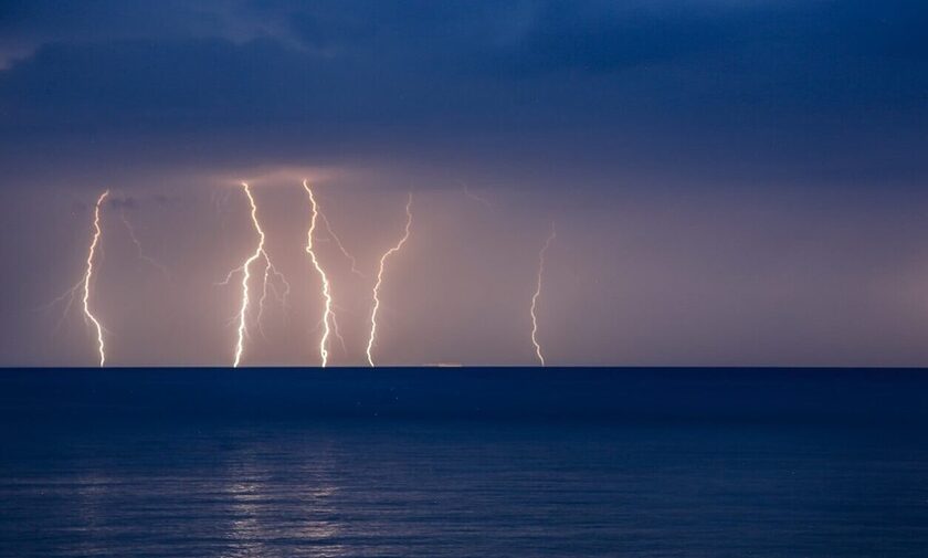 Καιρός: Κακοκαιρία «εξπρές» θα χτυπήσει την Αττική - Έρχονται βροχές και καταιγίδες