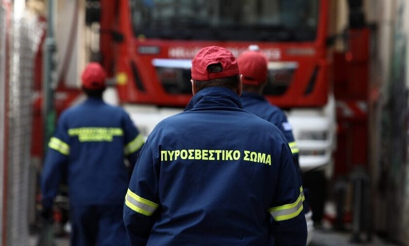 Θεσσαλονίκη: Στις φλόγες εν κινήσει αυτοκίνητο – Κινητοποίηση της Πυροσβεστικής