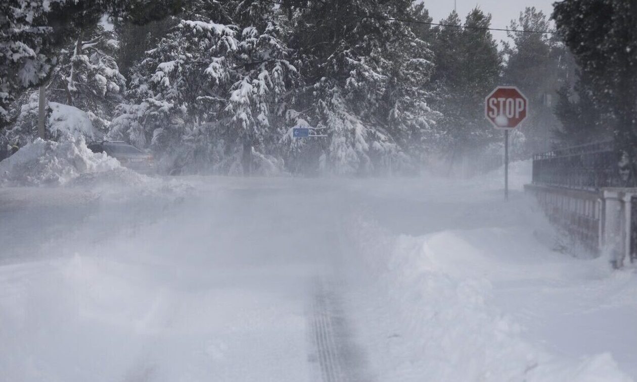 Κρήτη - Καιρός: Στα «λευκά» ο Ψηλορείτης, έφτασε τους 25 πόντους το χιόνι