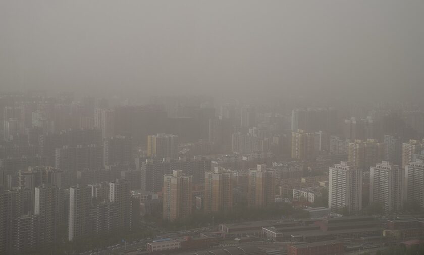 Aπόκοσμες εικόνες από το Πεκίνο