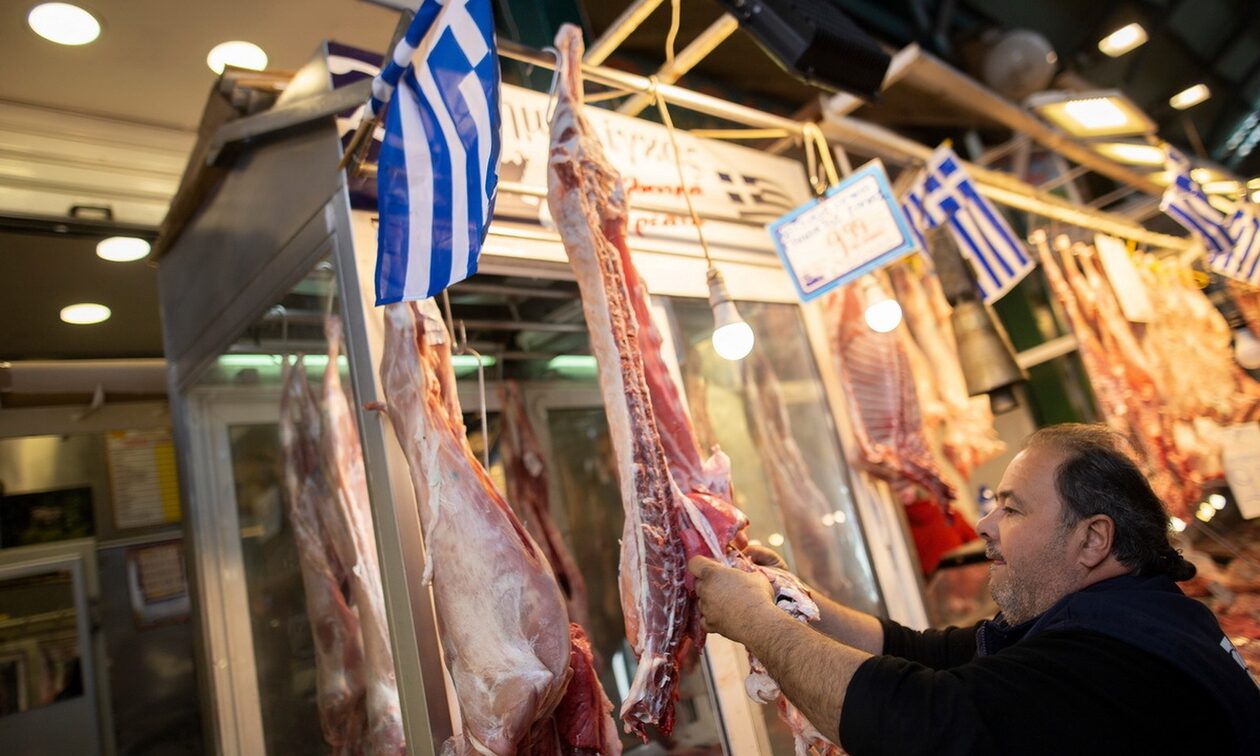 Πάσχα 2023: «Sold out» οι προκρατήσεις για κρέατα και σούβλες