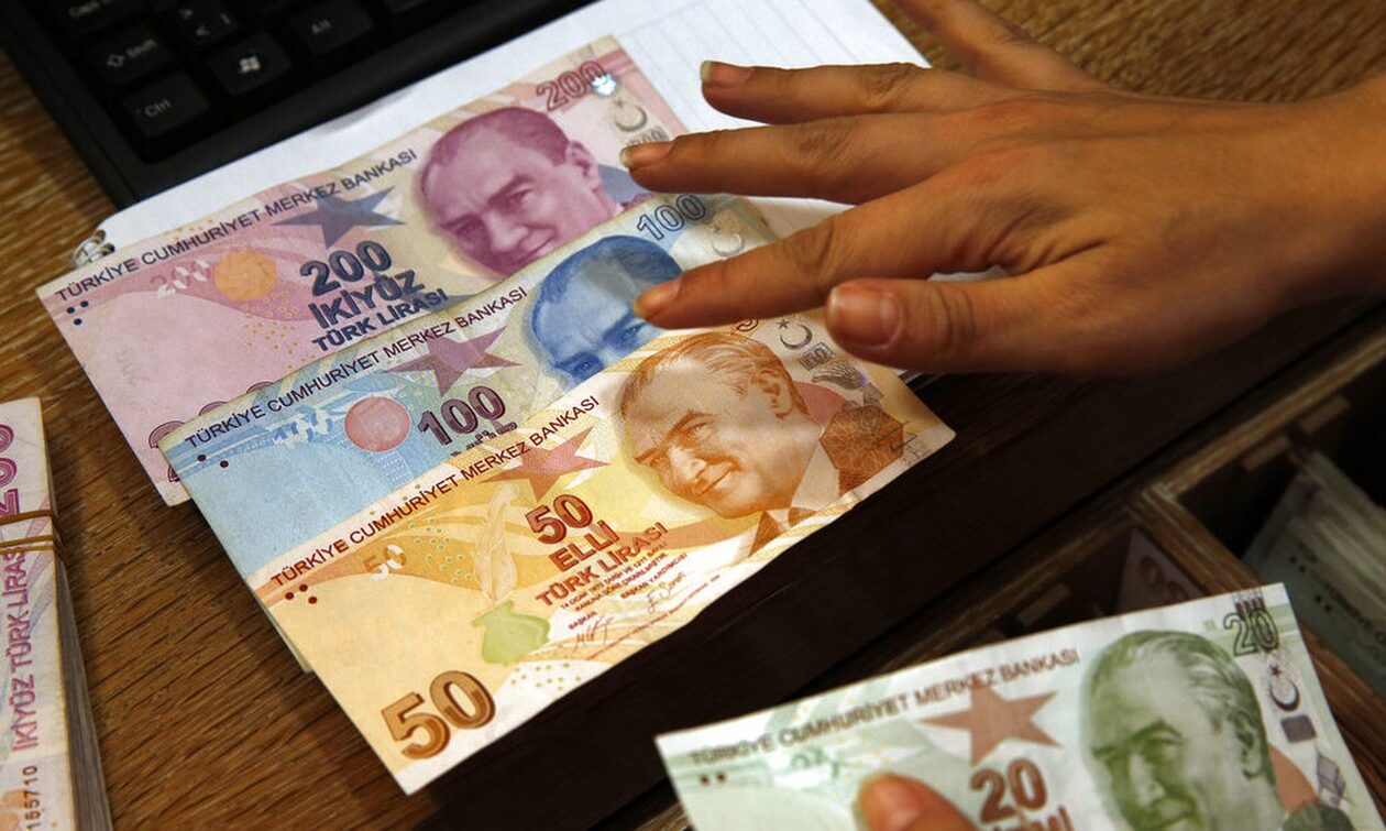 Τουρκία: «Βαρέλι δίχως πάτο» η τουρκική οικονομία - Η λίρα κατέγραψε νέο ιστορικό χαμηλό