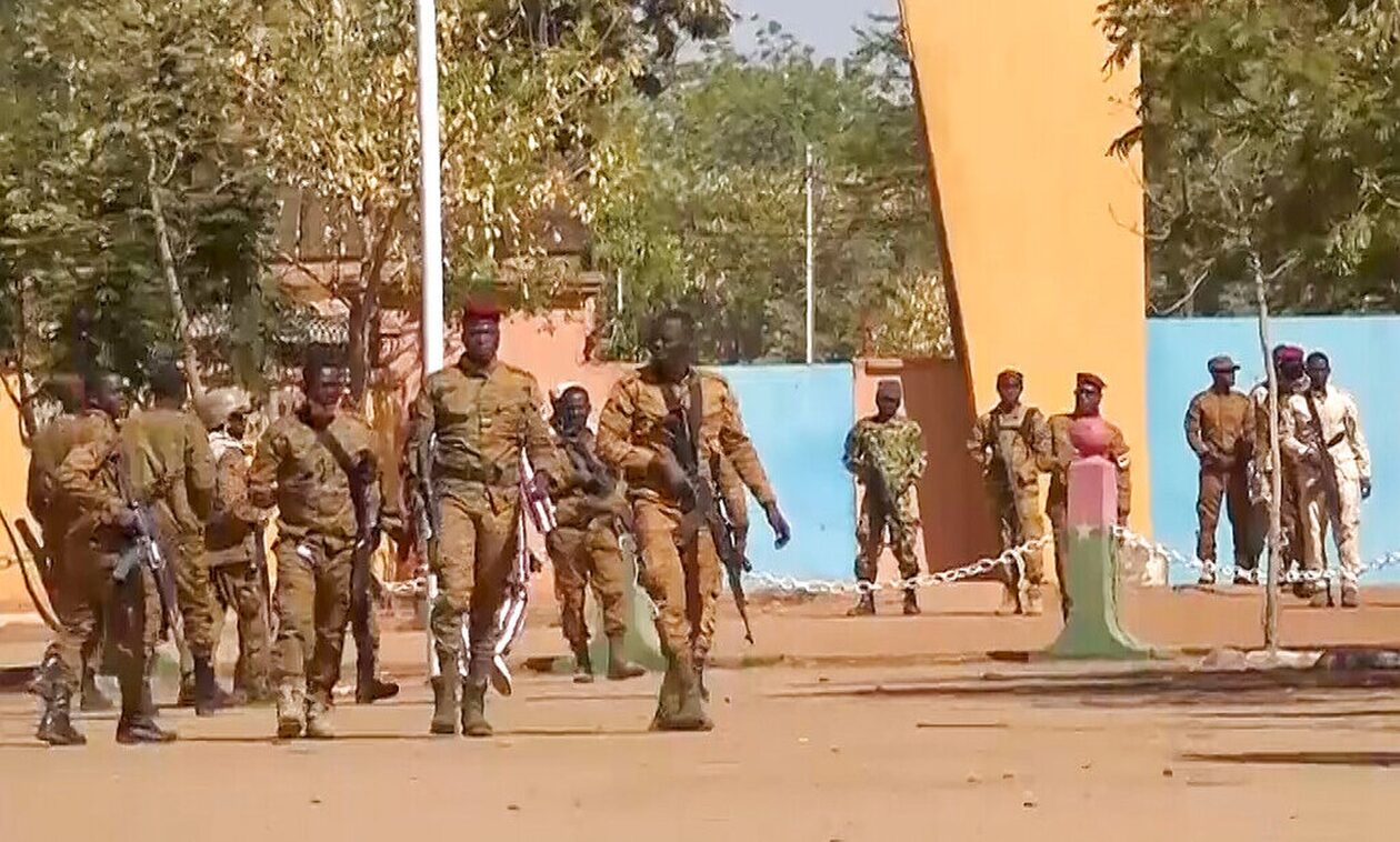 Σφαγή από τζιχαντιστές στη Μπουρκίνα Φάσο - Τουλάχιστον 24 νεκροί