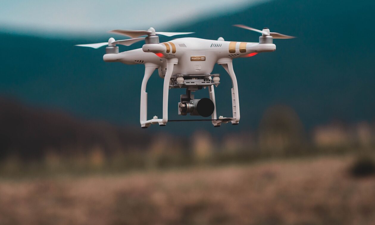 Γαλλία: Η αστυνομία θα επιτρέπεται να χρησιμοποιεί drones για την παρακολούθηση του πλήθους