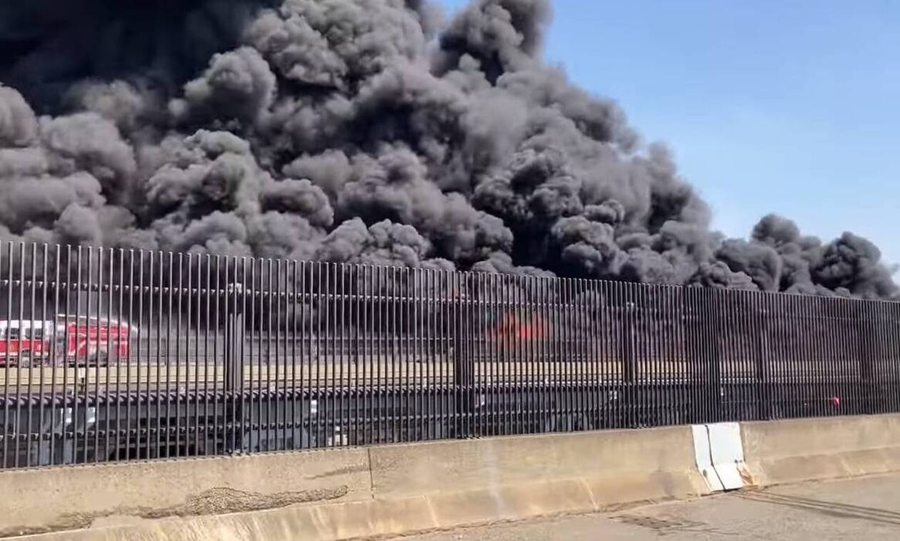 ΗΠΑ: Έκρηξη βυτιοφόρου καυσίμων σε μεγάλη γέφυρα - Ένας νεκρός