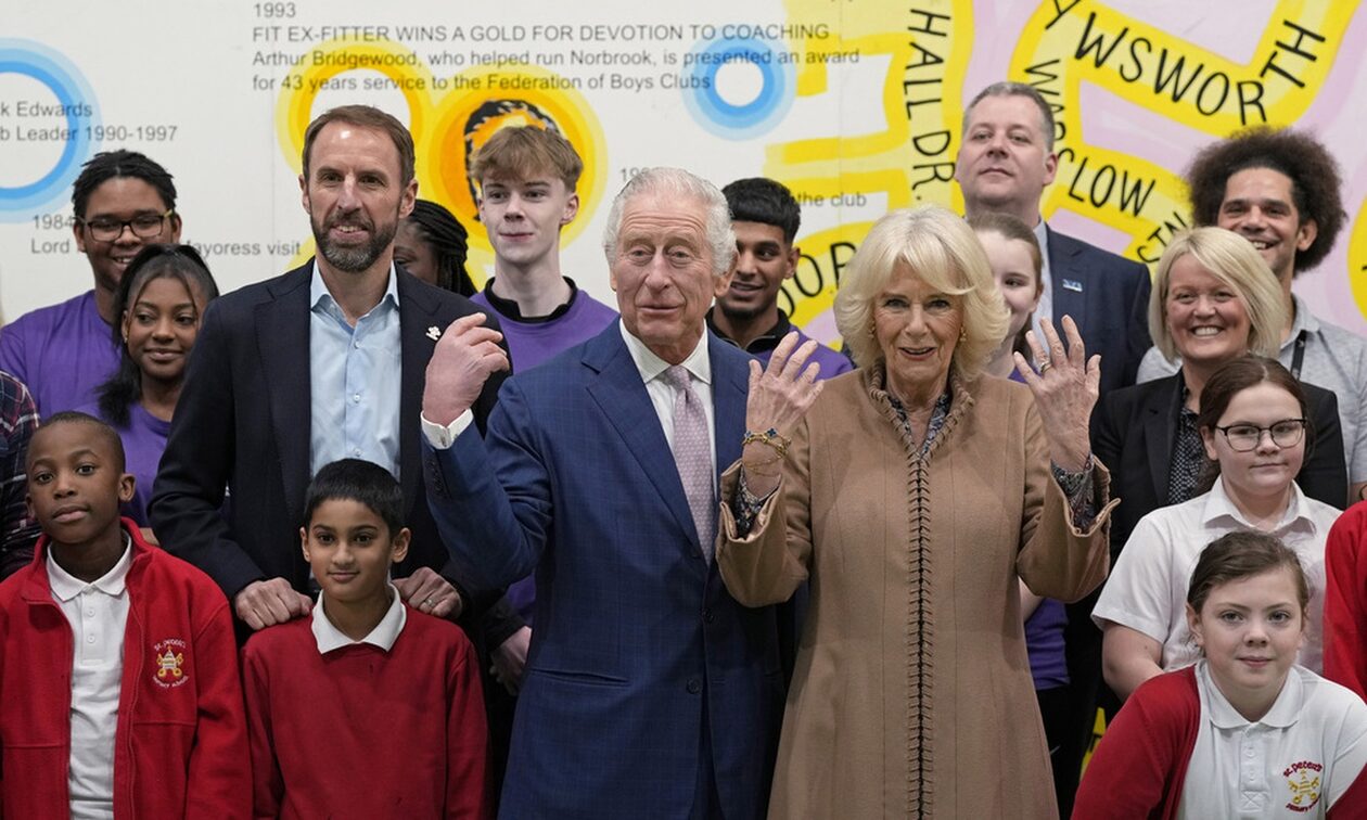 Βρετανία: Μαθητές σχολείου θα γίνουν οι πρώτοι που θα ανακηρύξουν τον Κάρολο βασιλιά