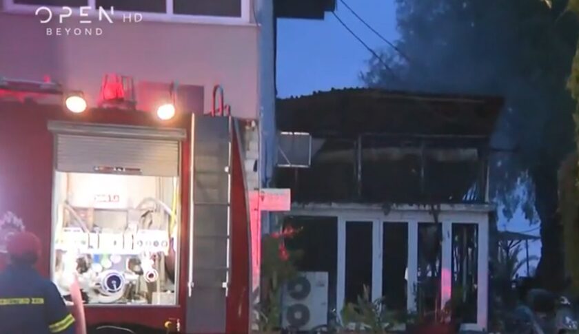 Αρτέμιδα: Καφέ-μπαρ καταστράφηκε ολοσχερώς από πυρκαγιά - «Ανοιχτό» το ενδεχόμενο του εμπρησμού