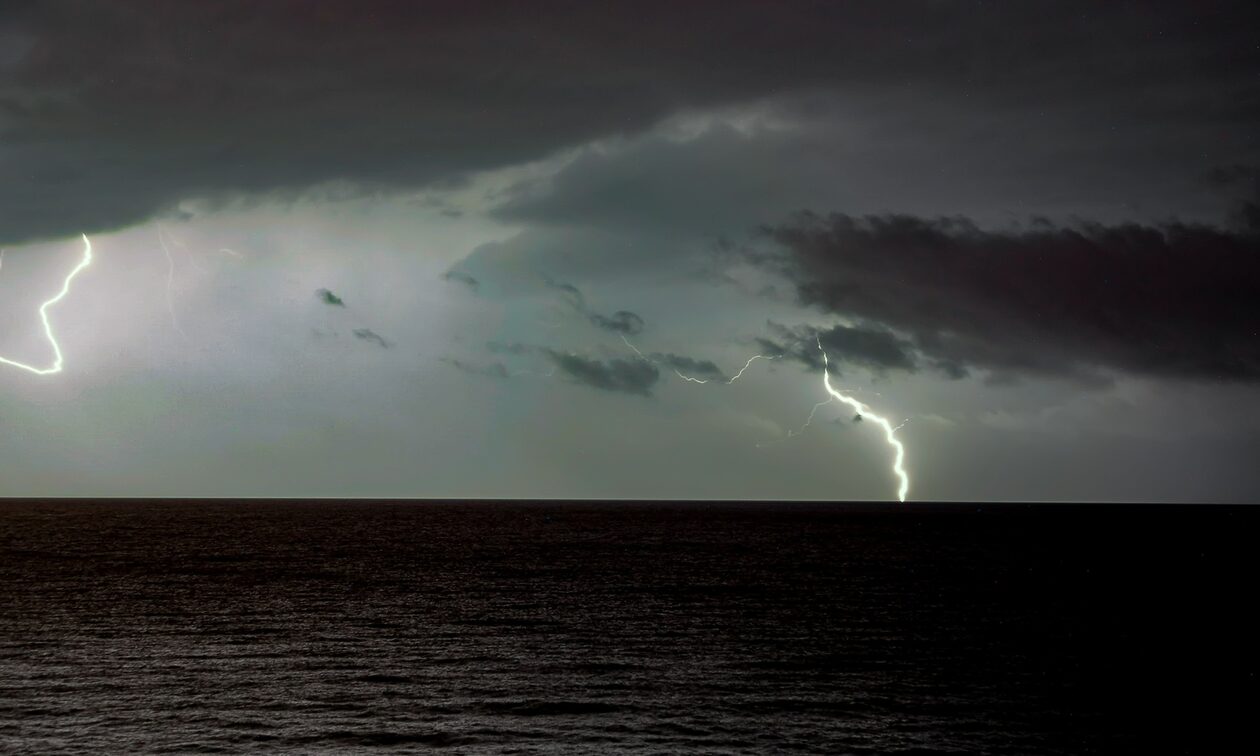 Καιρός: Τετάρτη με καταιγίδες και χαλάζι - Τα φαινόμενα στην Αττική