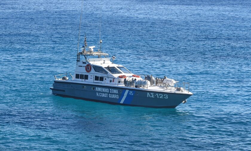 Τραγωδία στα Ψαρά: Νεκρός μέσα σε πλοίο 54χρονος καπετάνιος
