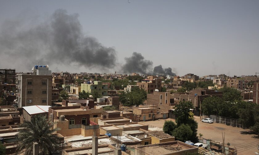 Συνεχίζονται οι αιματηρές συγκρούσεις στο Σουδάν