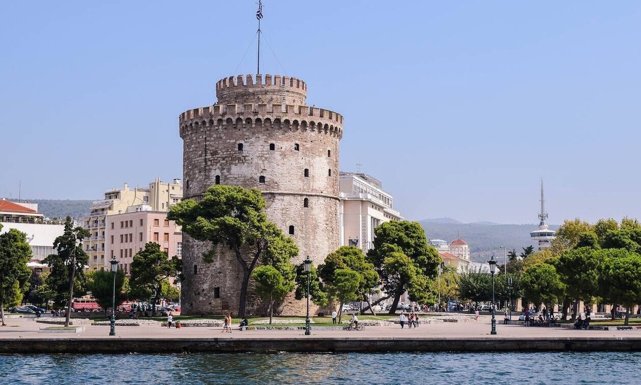 Θεσσαλονίκη: Χωρίς νερό το κέντρο της πόλης μετά από διαρροή σε κεντρικό αγωγό της ΕΥΑΘ