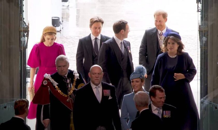 Στέψη Καρόλου: Η πρώτη εμφάνιση του πρίγκιπα Χάρι - Έφτασε στο Αββαείο για την τελετή