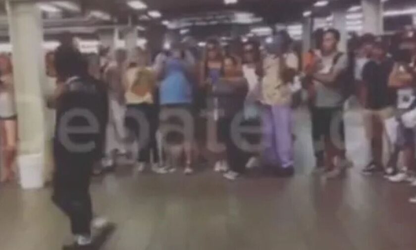 Νέα Υόρκη: Βίντεο ντοκουμέντο με τον άστεγο που στραγγάλισαν στο μετρό - Ντυνόταν Michael Jackson