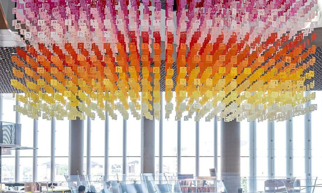 «100 colors no. 37»: Μια εγκατάσταση στη βιβλιοθήκη του Δήμου του Όσλο