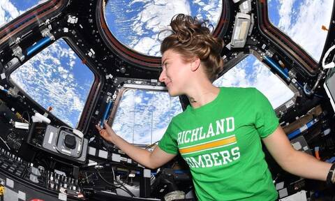 Γυναίκα αστροναύτης αποκαλύπτει πώς είναι να ζει κανείς στον Διεθνή Διαστημικό Σταθμό