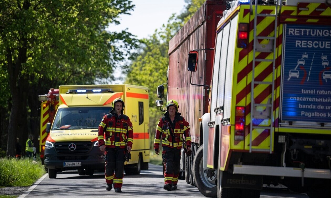 Γερμανία: Σφοδρή σύγκρουση βυτιοφόρου με φορτηγό και λεωφορείο - Δεκάδες τραυματίες