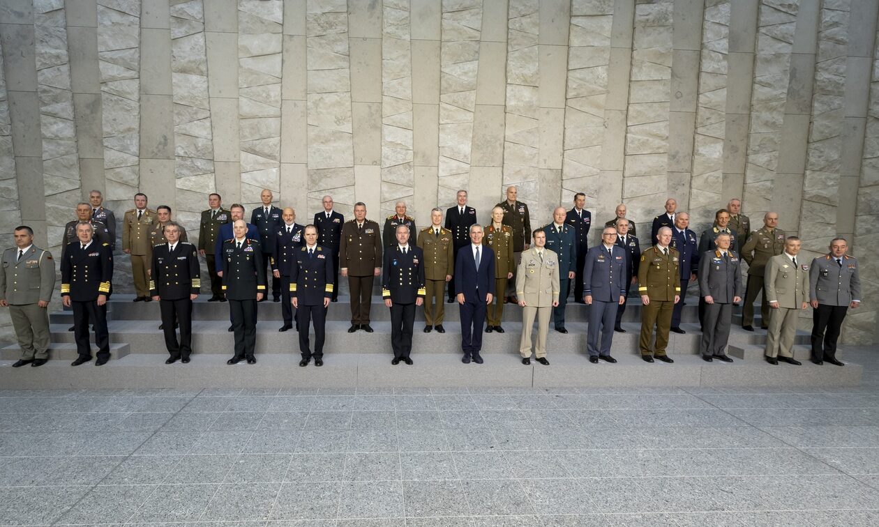 Ο Αρχηγός ΓΕΕΘΑ για τη σύνοδο της στρατιωτικής επιτροπής του ΝΑΤΟ στις Βρυξέλλες