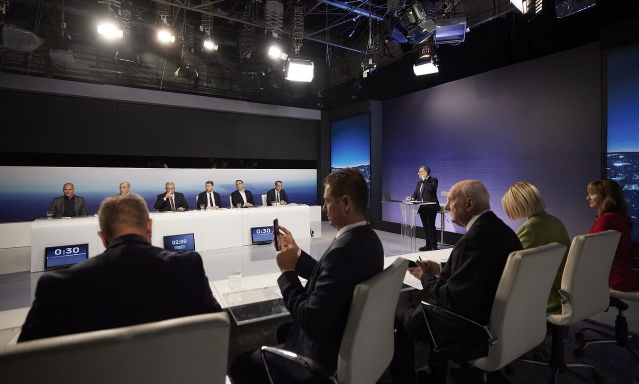 Debate: Όσα δεν έδειξαν οι κάμερες από την τηλεμαχία των πολιτικών αρχηγών