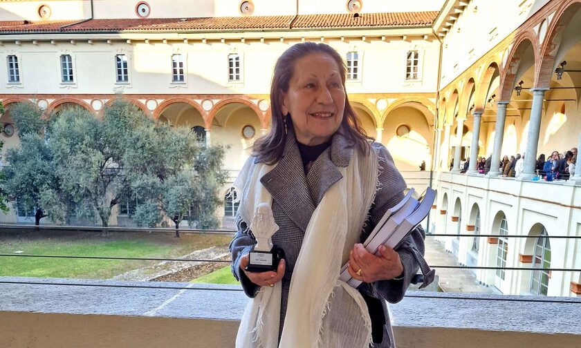 Η Bίκυ Τσαλαματά στο Μιλάνο με το βραβείο Λεονάρντο Ντα Βίντσι
