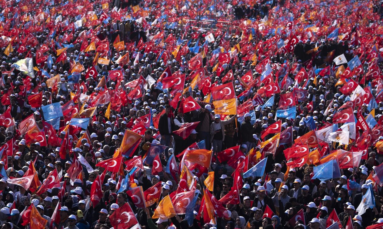 Τι θα άλλαζε στις σχέσεις της Τουρκίας με τη Δύση μετά από μία ήττα του Ερντογάν;