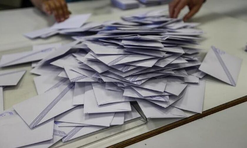 Δημοσκόπηση: Στο 6,7% η διαφορά υπέρ της ΝΔ στην πρόθεση ψήφου για τις εκλογές